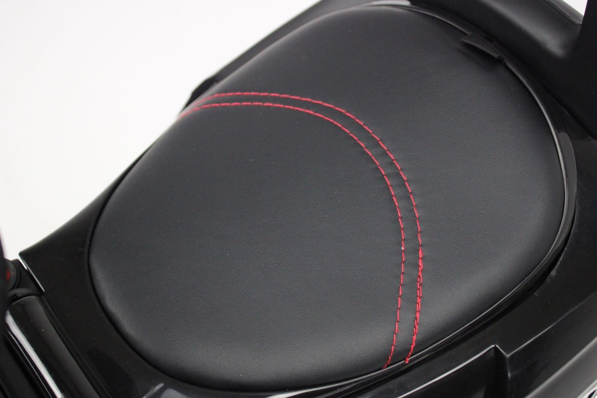 Купить Детский толокар RIVERTOYS BMW M5 A999MP-D