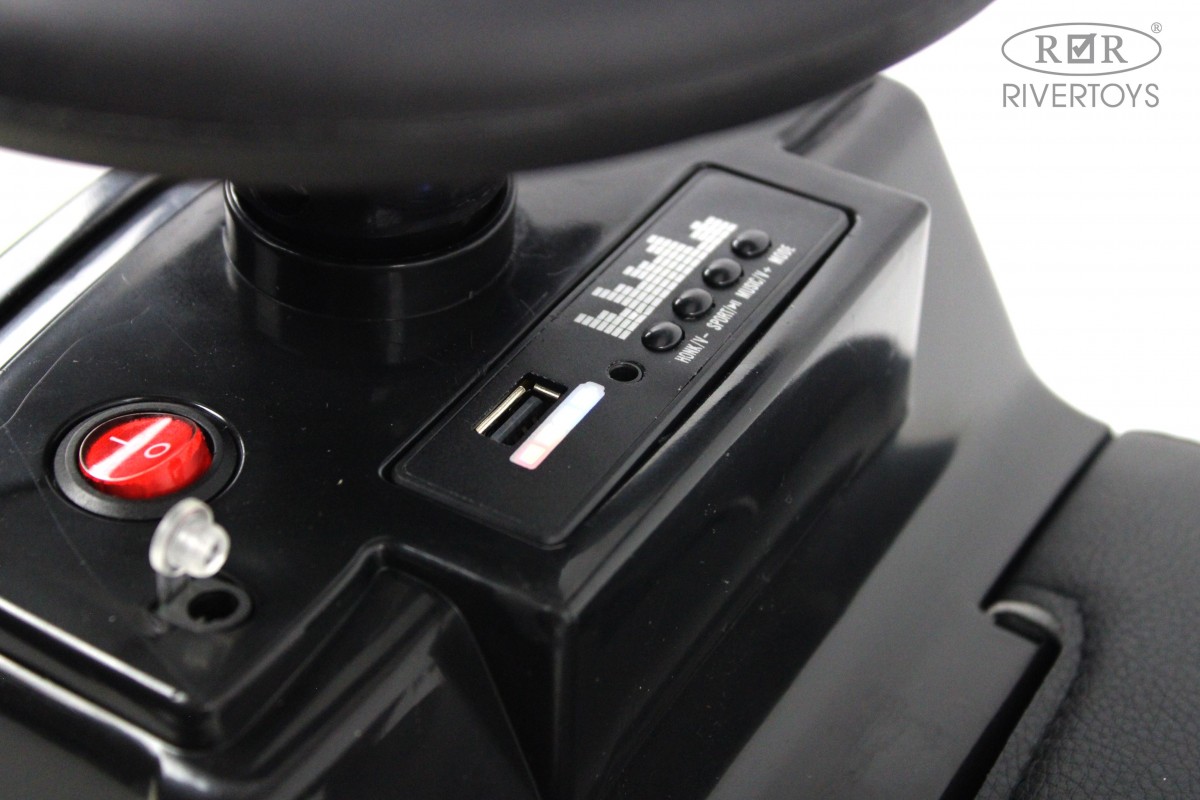 Купить Детский толокар RIVERTOYS Mercedes-AMG 300S G300GG-D