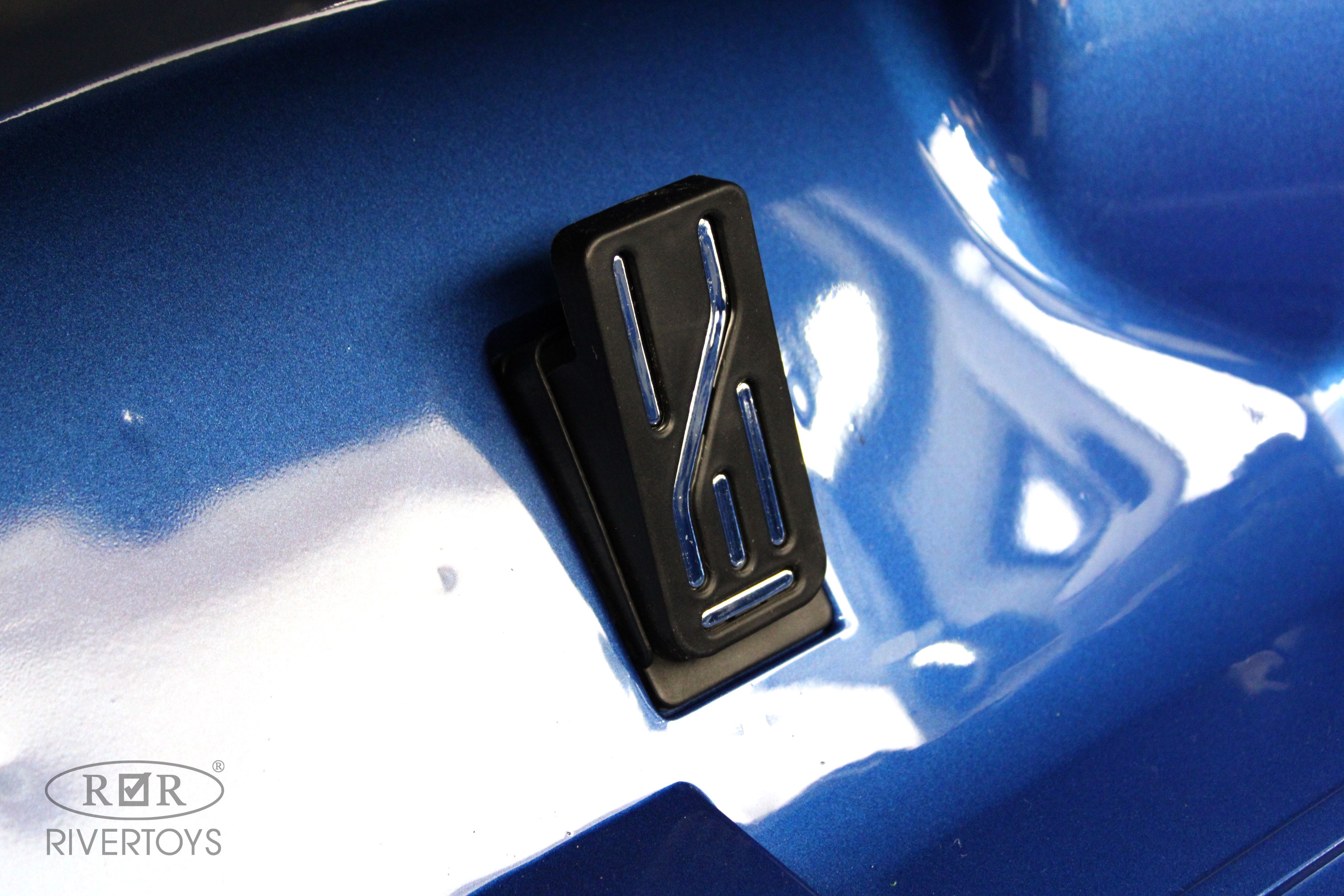 Купить Детский электромобиль RIVERTOYS Lexus LX570 Y555YY