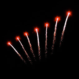 Купить Батарея салютов РомантИк (0.8-1 дюймов -1.2 дюймов х144) 2/1 СС8816