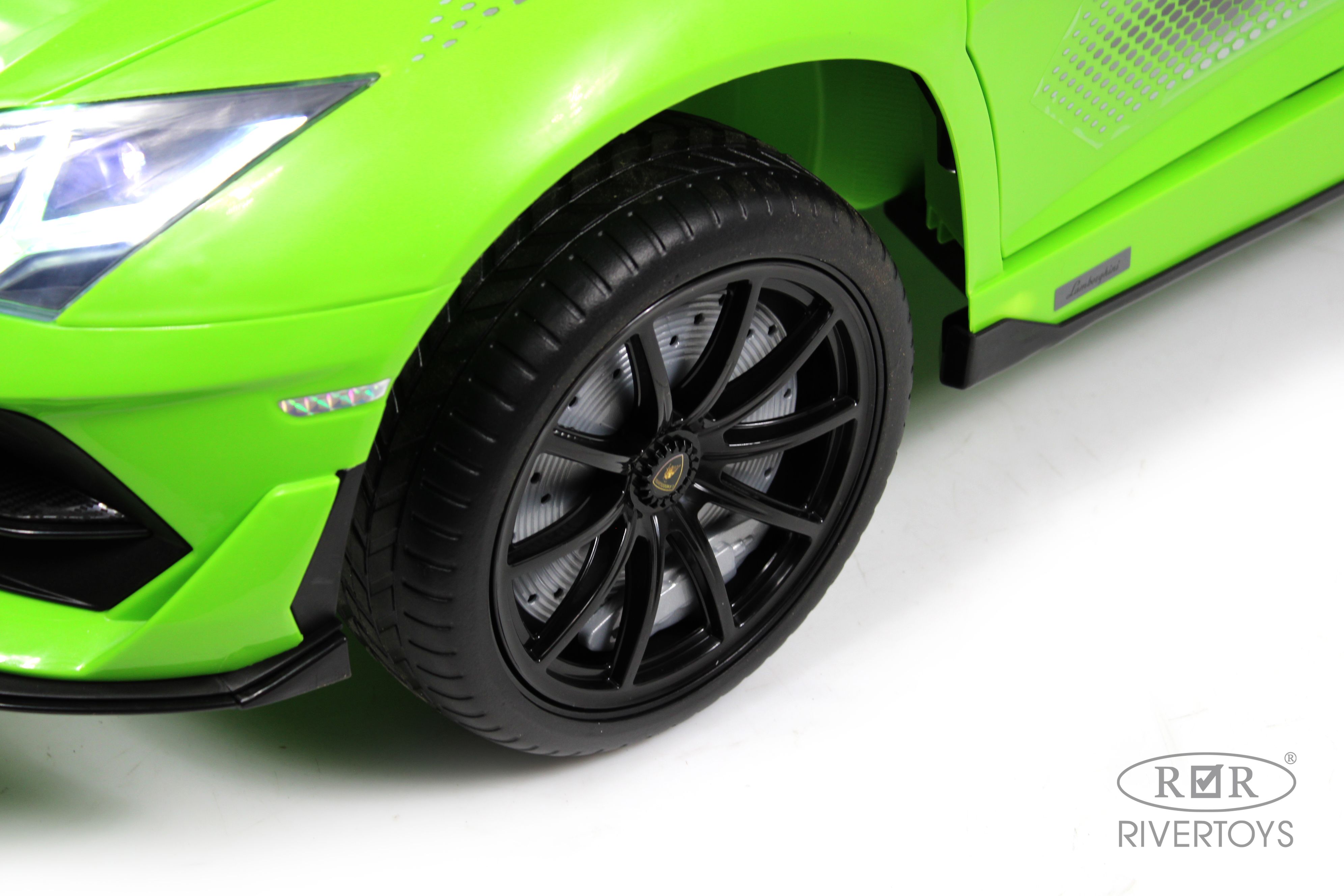 Купить Детский электромобиль RIVERTOYS Lamborghini K888PX