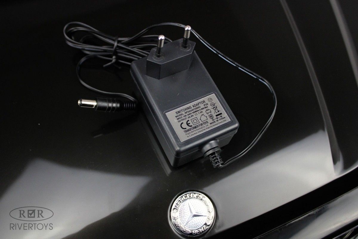 Купить Детский электромобиль RIVERTOYS Mercedes-AMG G63 S307