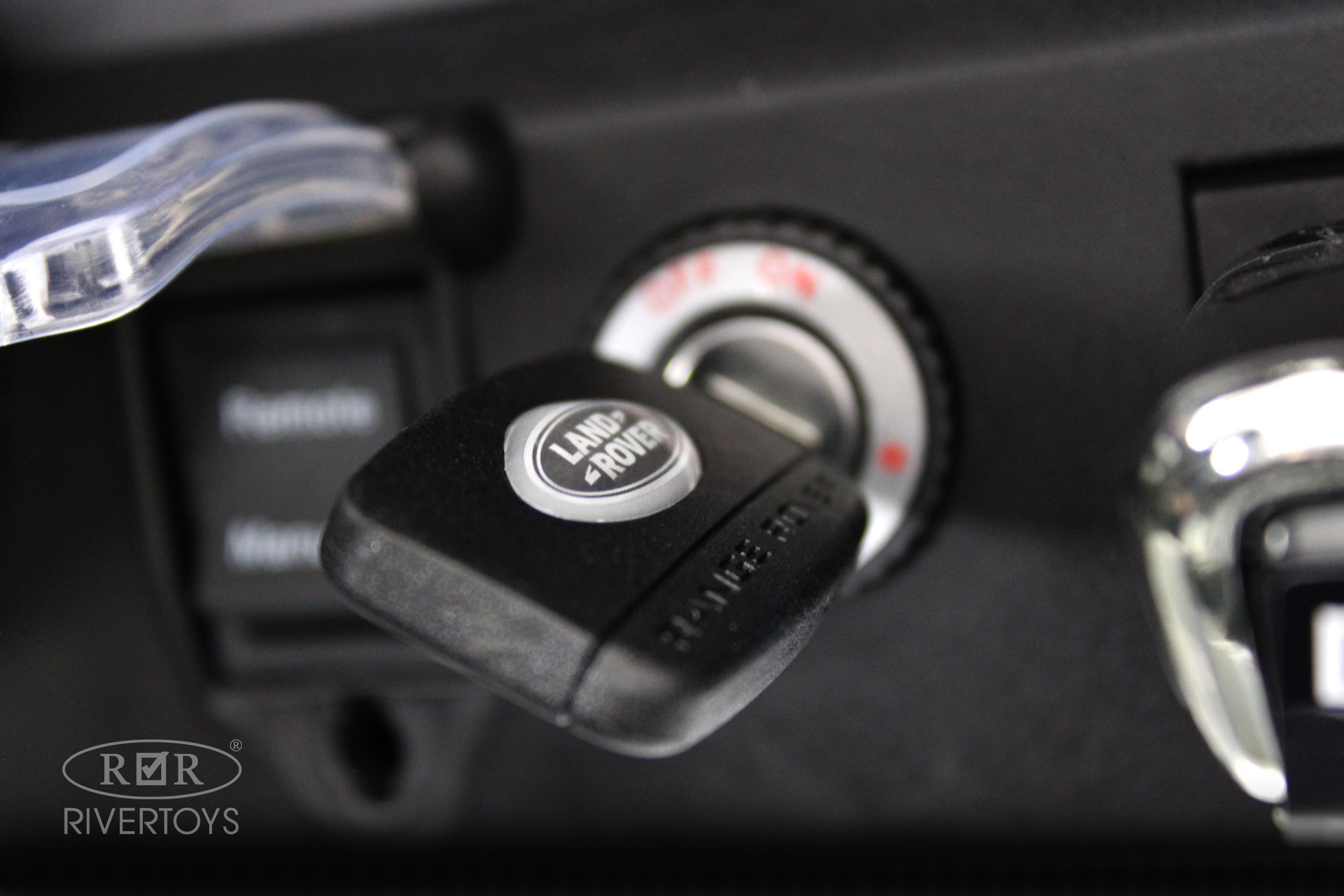 Купить Детский электромобиль RIVERTOYS Range Rover HSE 4WD Y222YY