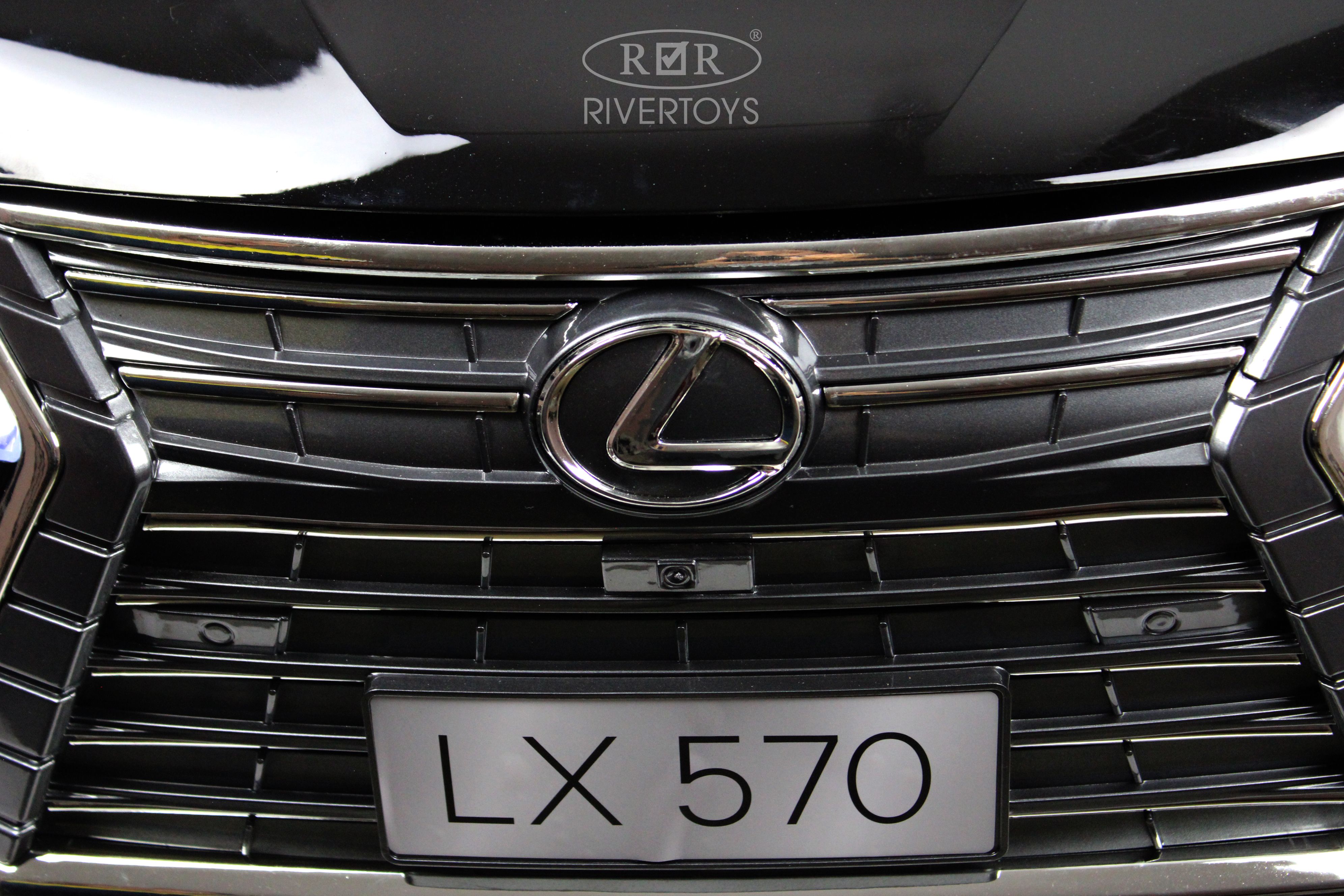 Купить Детский электромобиль RIVERTOYS Lexus LX570 Y555YY