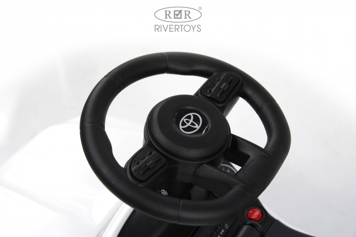 Купить Детский толокар RIVERTOYS Toyota Land Cruiser 300 Z002ZZ-D